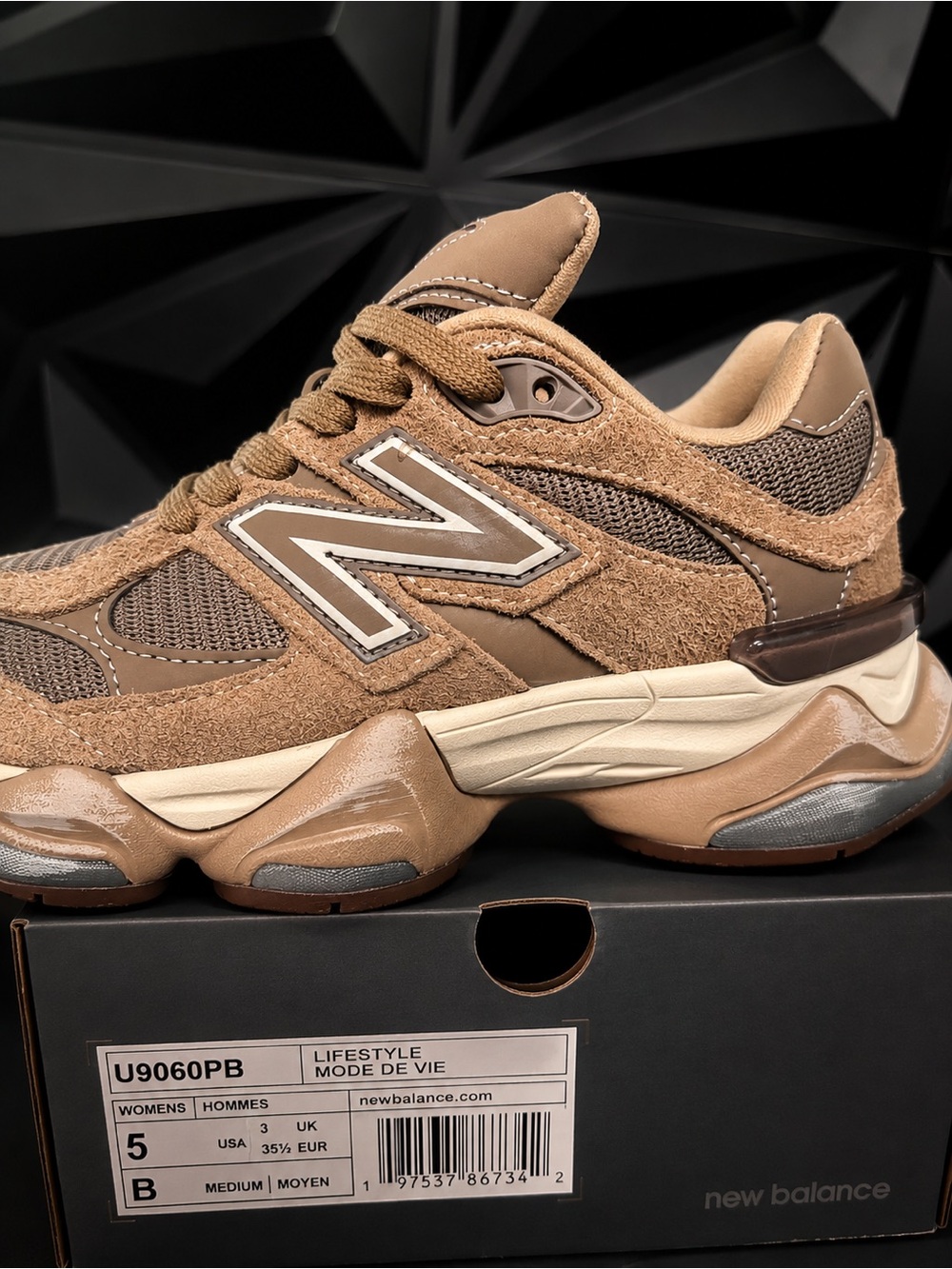 New Balance  woman Brown/Tan U9060PB Chunky Sneaker